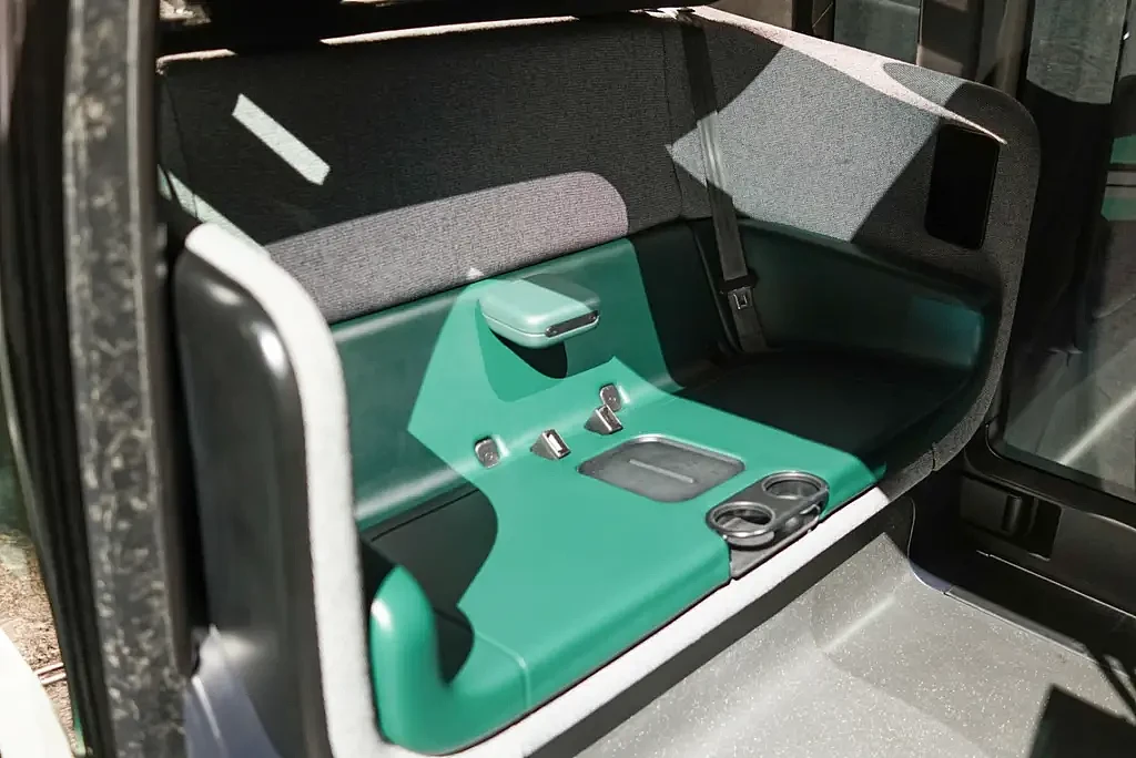 Zoox展示自动驾驶的电动出租车 官方表示即将商用 - 8
