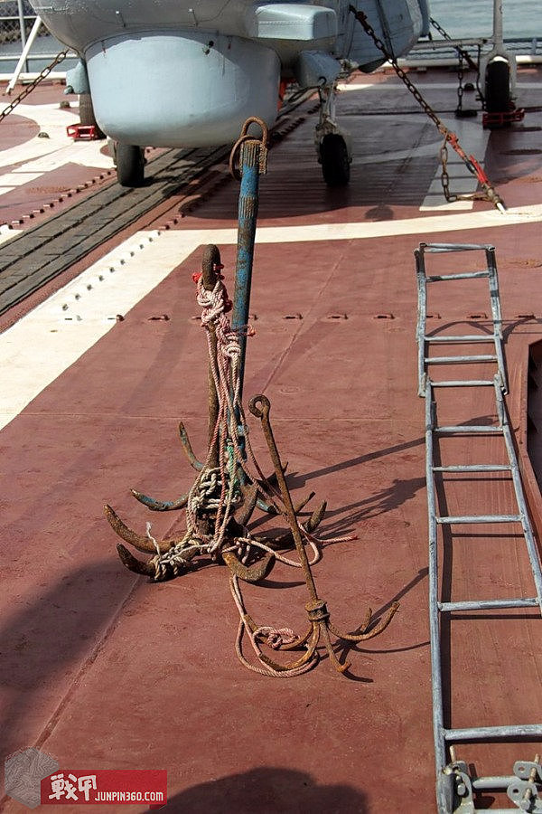 海盗使用的特制梯子和勾锚