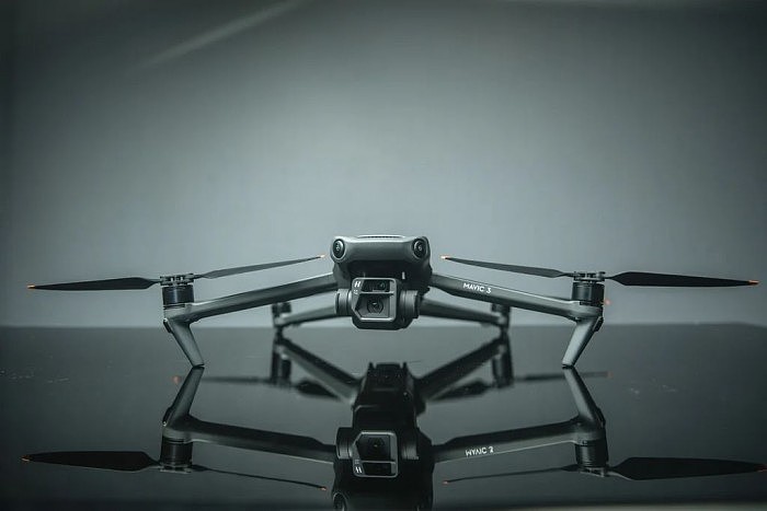 [图]大疆发布消费级摄像无人机Mavic 3：双摄设置 46分钟飞行时间 - 5