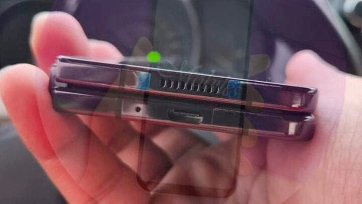 三星 Galaxy Z Fold 5 折叠屏手机真机曝光，折叠后无缝隙 - 2