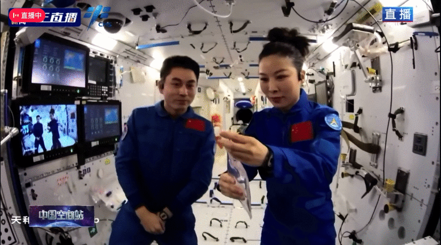 中国空间站内的“御水术”，可能是你能看到的最贵网课 - 3