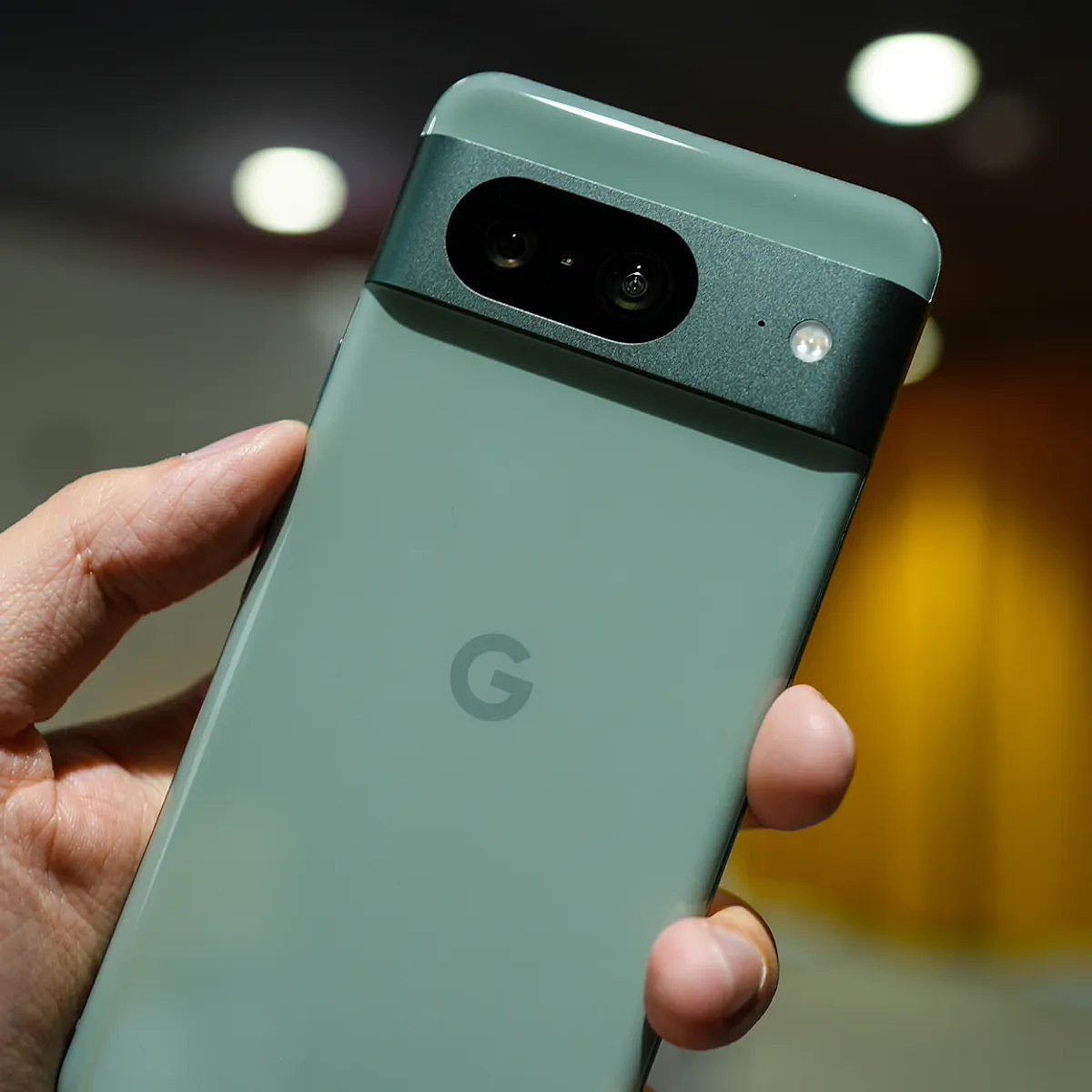 谷歌为 Pixel 手机背面标志性的“G”logo 申请商标 - 1