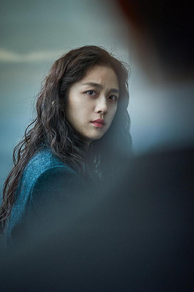 汤唯获韩国电影制作人奖最佳女主角 今年五度封后 - 8