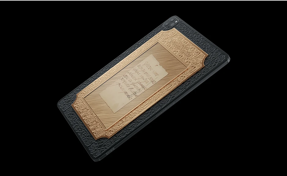 15.61 万元~57.94 万元，Caviar 推出奢华版 iPad Pro 和 iPhone 13 Pro：双层镀金，拥有拉斯普廷 / 拿破仑 / 乔布斯 / 马斯克 / 迈克尔杰克逊“亲笔签名” - 2