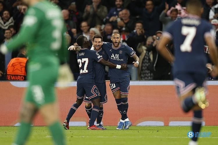 巴黎vs曼城复盘：三中场扮演幕后英雄，梅西诠释何为巨星 - 1