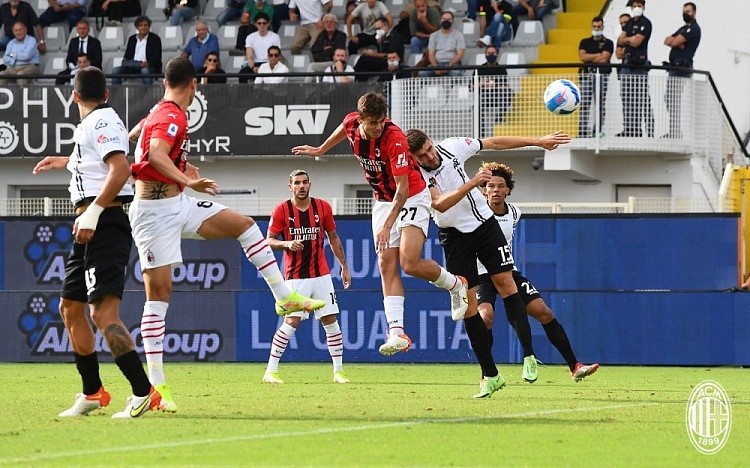 三代忠烈“马家将”，丹尼尔·马尔蒂尼为AC米兰进球了 - 6