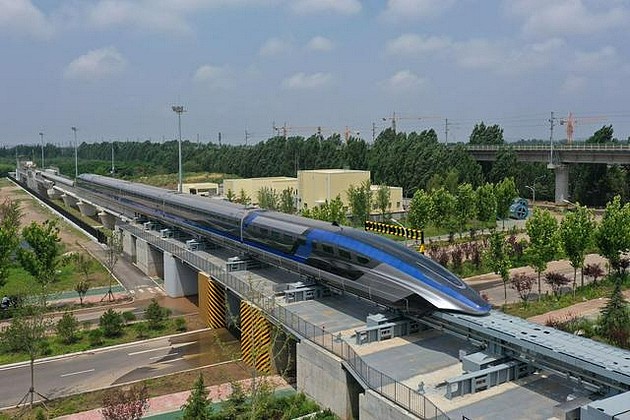 世界首套设计时速达600公里的高速磁浮交通系统在青岛下线。中国中车 供图