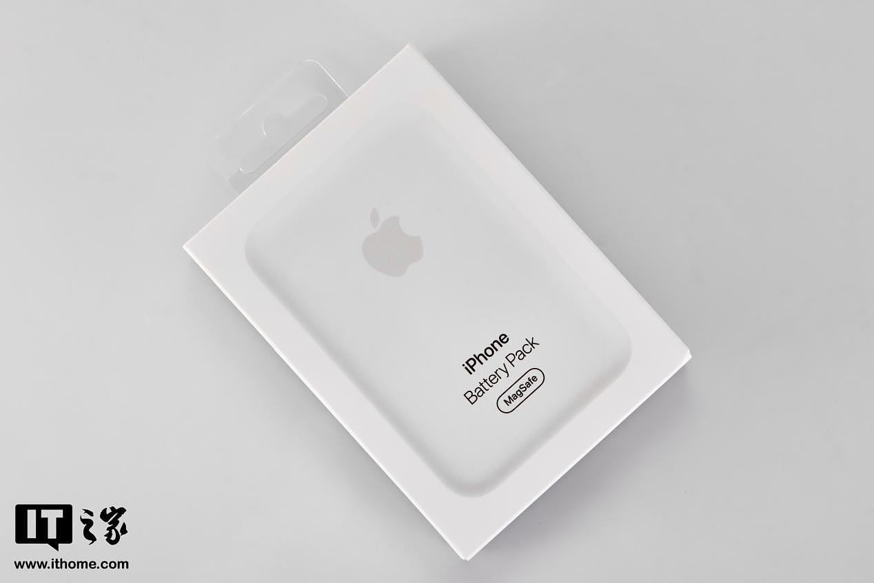 【IT之家评测室】苹果 MagSafe 外接电池轻体验：让 iPhone 12 系列用户更从容 - 1