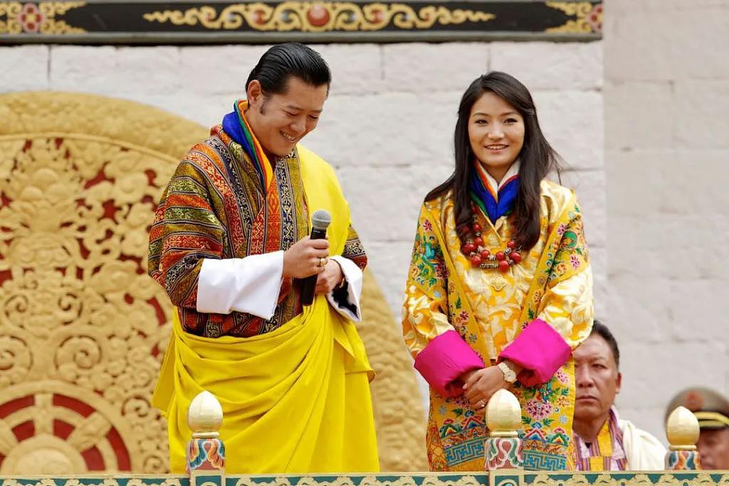亚洲颜值天花板的不丹王室，一生爱一人的故事是真的吗 - 60