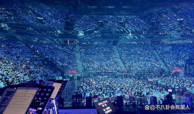 张惠妹在北京演唱会上哭着说很荣幸，网友质疑：洗白了？ - 4