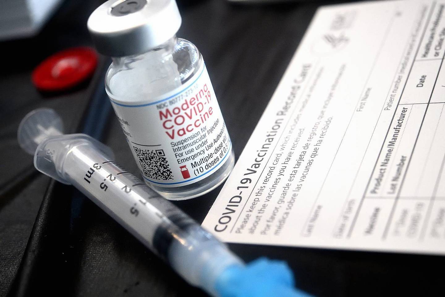 耶鲁大学：新冠疫苗使美国至少28万人免于死亡 - 1