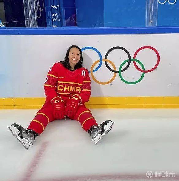 中国冰球队一堆归化球员，为什么没像男足一样引发大量争议？ - 10