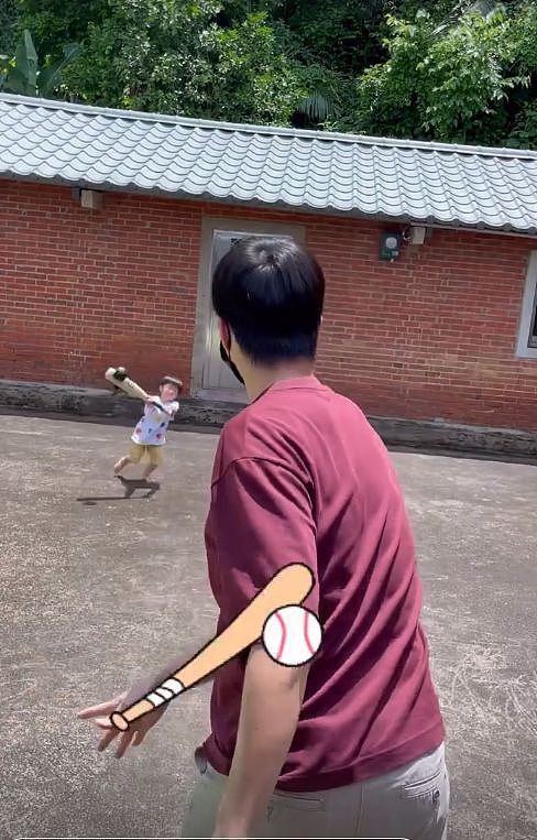 ▲江宏傑帶兩個孩子打棒球。（圖／翻攝自江宏傑IG）