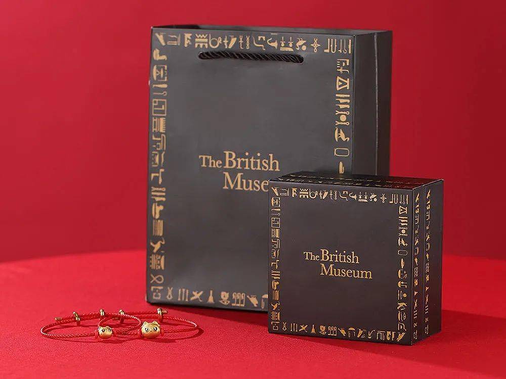 大英博物馆“网红藏品”，化身“足金萌猫”红绳，有趣又时髦 - 18