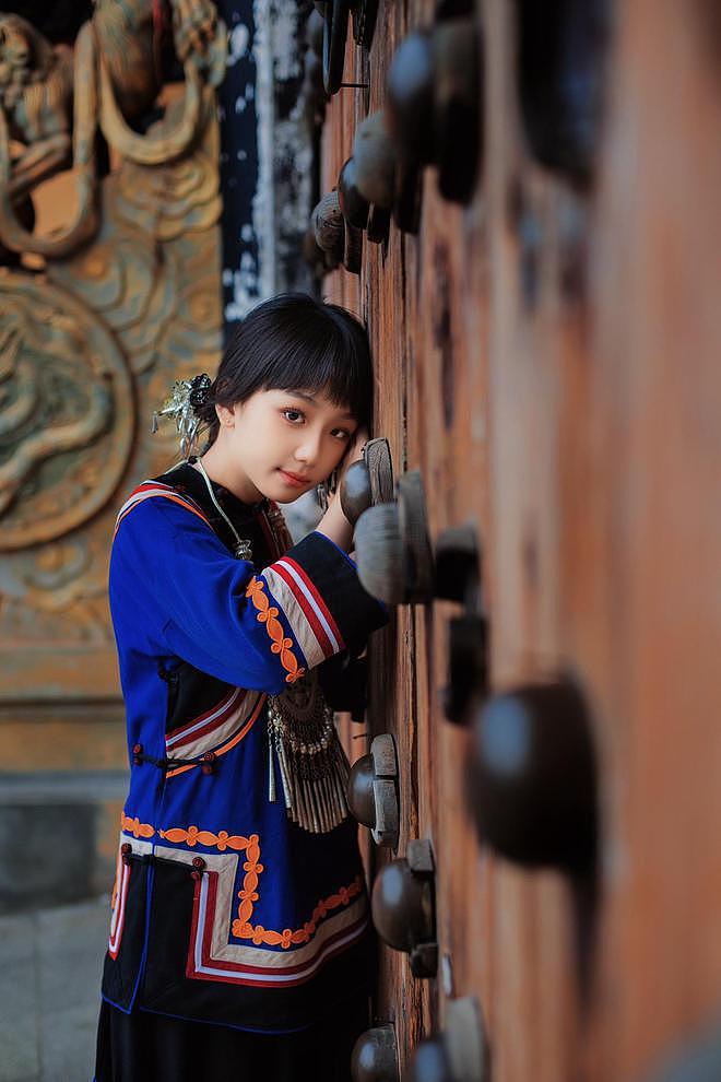 张丹峰和洪欣的 10 岁女儿好漂亮，小小年纪就继承了爸妈的高颜值 - 6