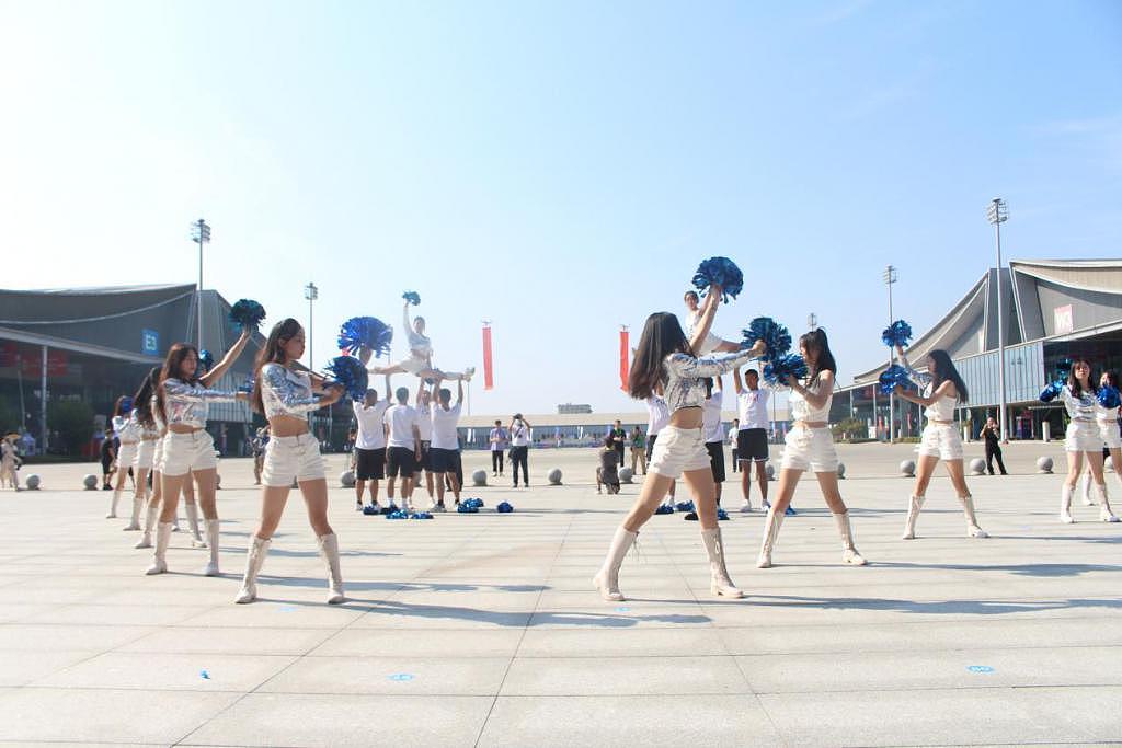 388 名选手举行“空中较量”，湖南青少年航空航天模型公开赛开赛 - 3