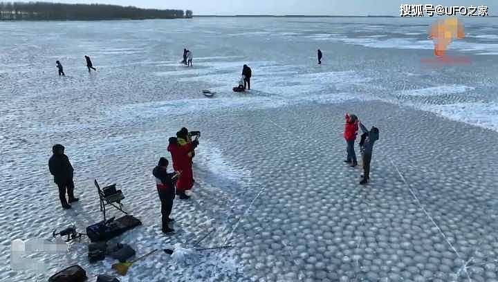 太罕见！吉林四海湖出现满湖“冰汤圆”，大如篮球数量多达数十万 - 5