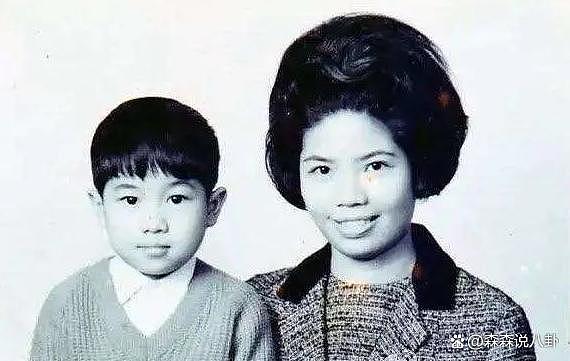 陈百强妈妈姚喜莲因肺癌去世享年 85 岁，将运回香港与儿子同葬一地 - 11