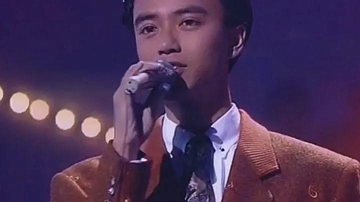 30 年后，一代天王回归，杀疯了 - 2