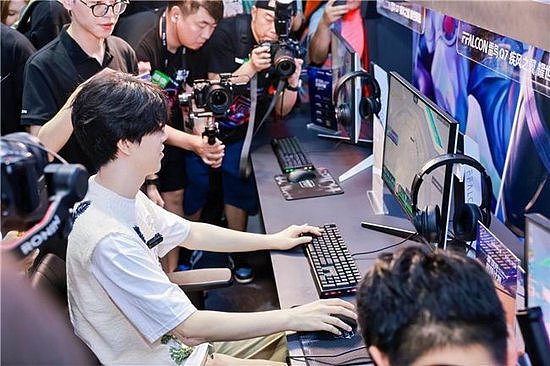 CHERRY携手腾讯、世纪华通、TCL共同亮相2024 ChinaJoy，引领高质量游戏体验 - 6