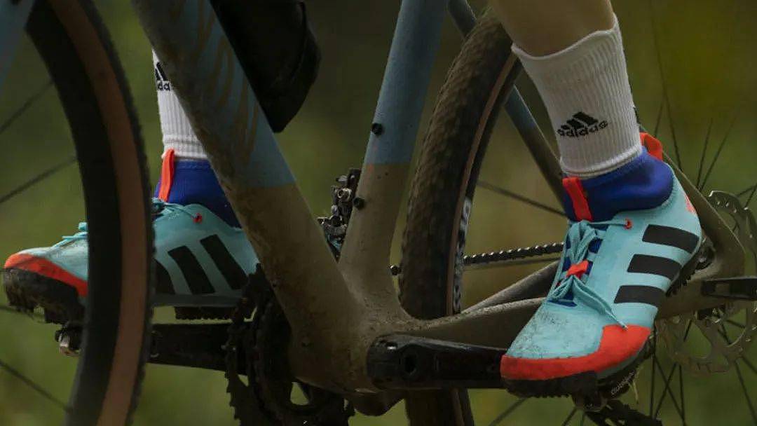 谁说Gravel不能鲜艳亮丽 Adidas推出The Gravel Cycling骑行鞋 - 1