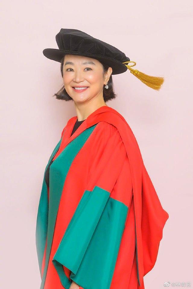林青霞获香港大学荣誉博士学位 称要做对社会有意义的事 - 4