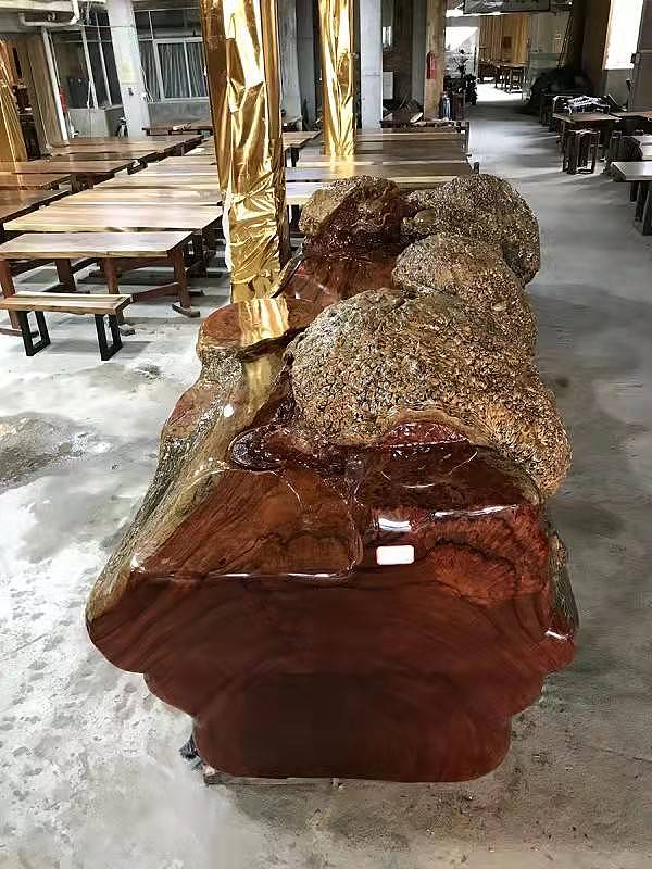 深圳土豪想买张大板桌，厂家开口就要一百万，土豪一气之下花五千买原木自己做 - 11