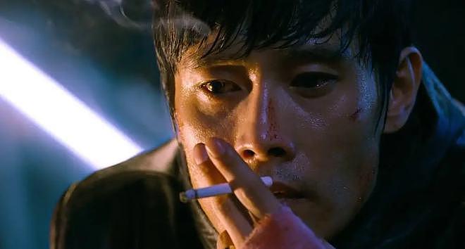 韩国首部被禁止上映的限制级电影，镜头看着头皮发麻 - 7