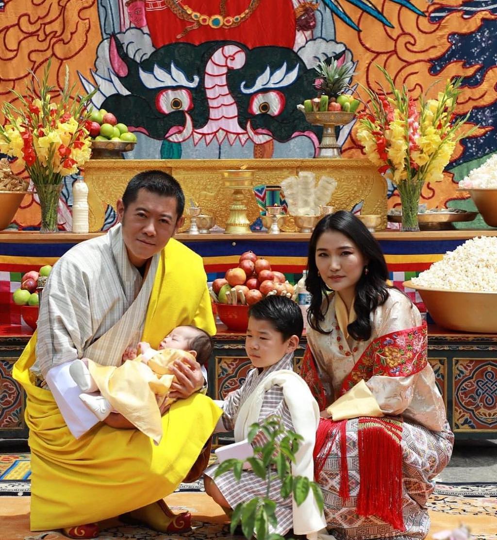 亚洲颜值天花板的不丹王室，一生爱一人的故事是真的吗 - 97