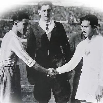 1930世界杯囧事：穿西装戴领带执法决赛的裁判，会诡异邪术 - 16