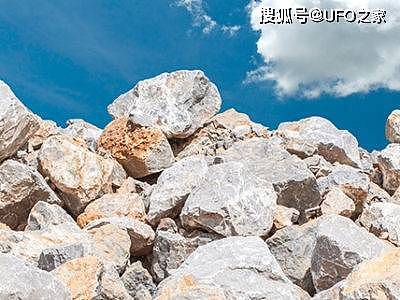 珠峰早被成功登顶，为何5596米的玉龙雪山至今却无一人登顶 - 5