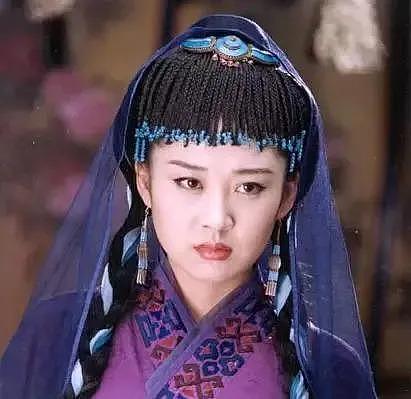她是“中国最丑女演员”，凭什么嫁入豪门，成为阔太？ - 29