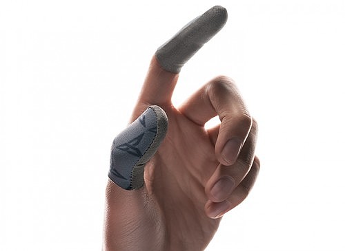 手游指尖操控新神器——飞智银布指套P1 - 1
