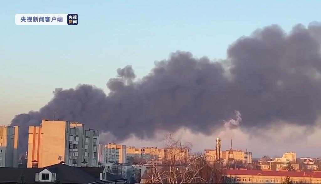 乌西部重镇利沃夫遭空袭，乌外交部长：泽连斯基已准备好与普京会谈 - 1