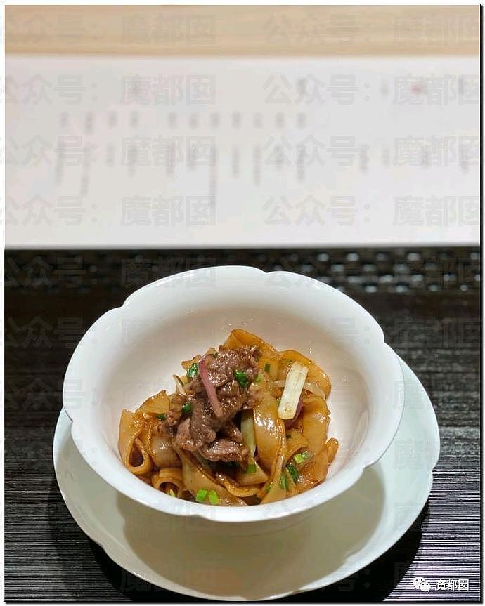 上海餐厅两人吃 4400 元：米饭只有 1 筷子，牛肉像指甲盖 - 34