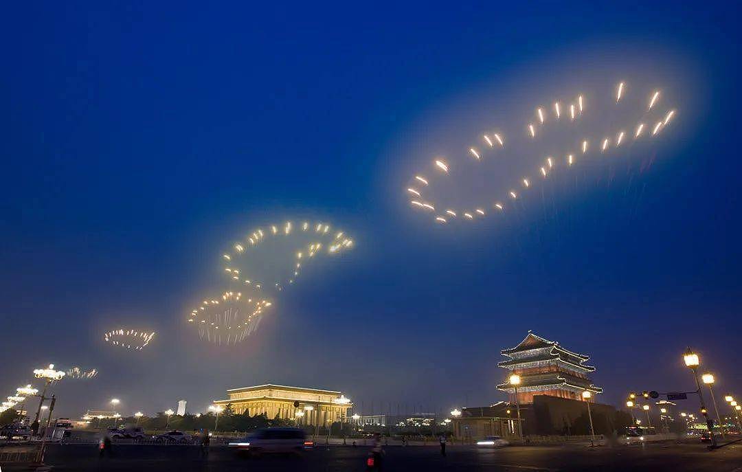 十三年前，一串大脚印在北京空中踏过 - 1
