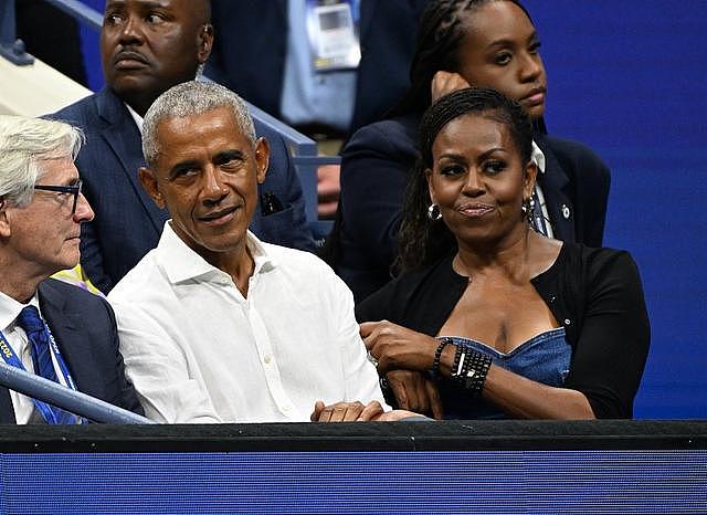 2023 年美国网球公开赛首日 奥巴马携夫人现身球场观赛 - 2