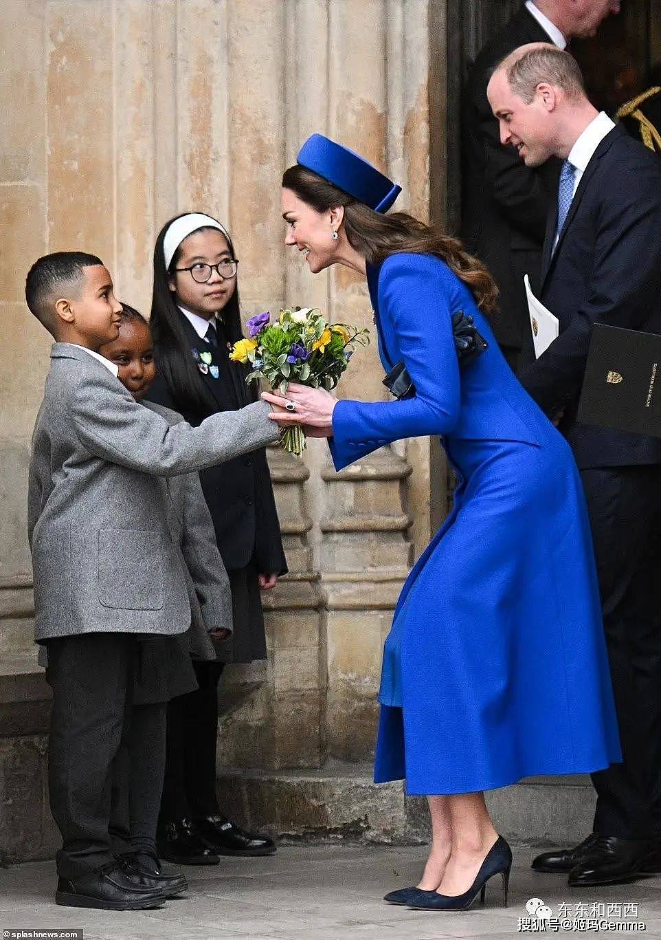 凯特披挂女王珠宝出访太美了，可惜受气又尴尬，未来王后不好当 - 5