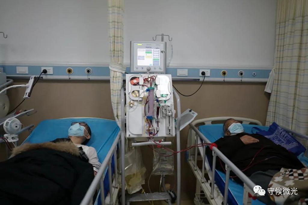 疫情下的上海临时血透中心：为了血透病人的生命 - 5