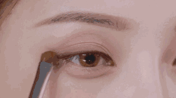 肿泡眼单眼皮 不同眼型的眼影矫正法看过来 - 10