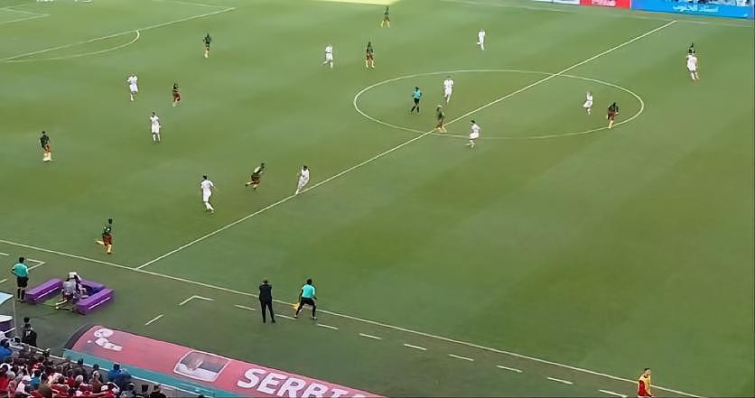 G/H组争议判罚：加纳进球前手球没吹，补时时长引韩国不满 - 22