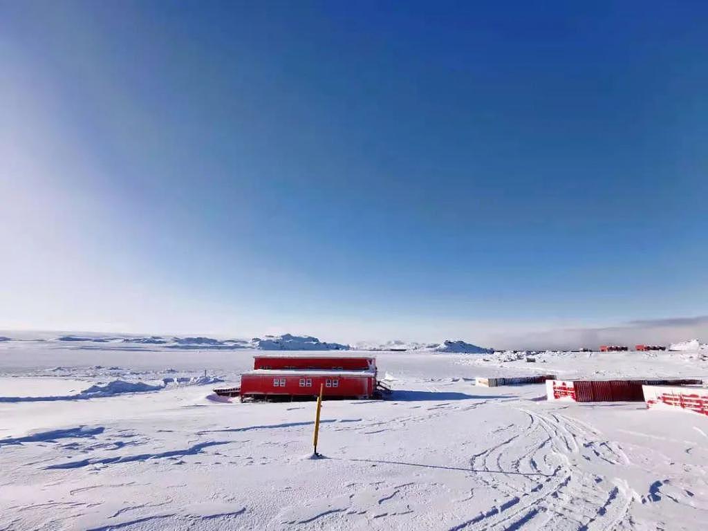 在南极，中国科考队把隔壁邻居馋哭了 - 1