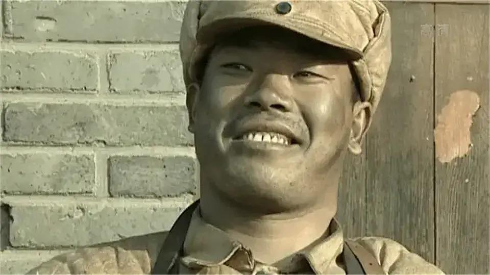 《亮剑》幕后：陈建斌拒演，剧组司机意外成为“日本大佐” - 24