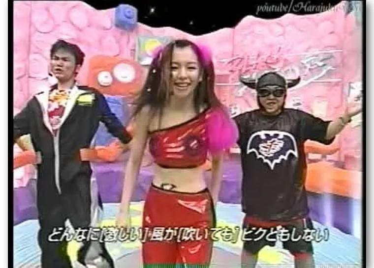 当年徐若瑄在日本大红，捧她的正是黄家驹意外身亡节目的主持人 - 17