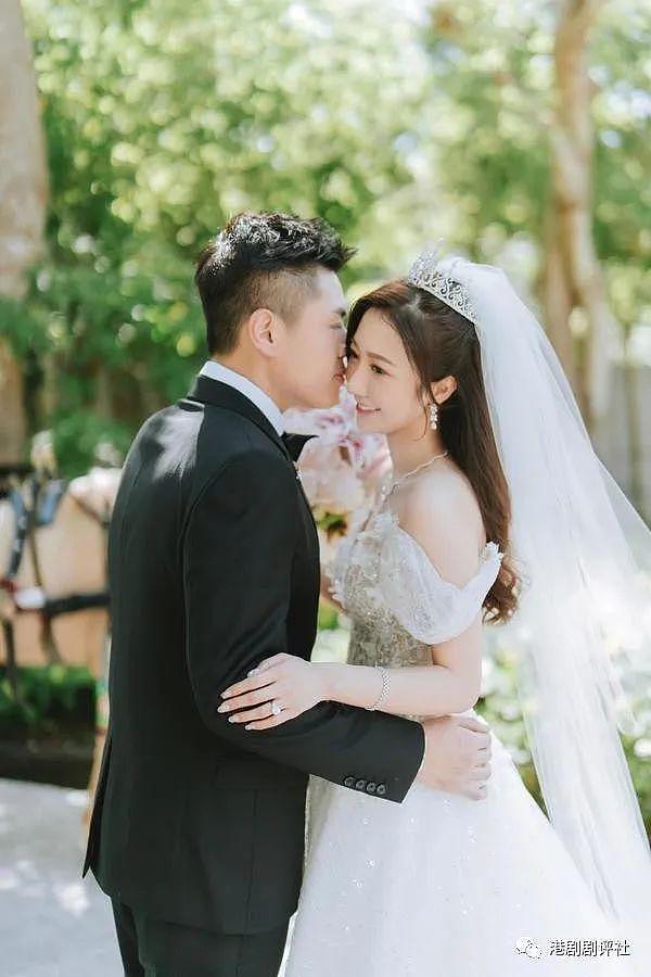 TVB 小花与圈外男友巴厘岛结婚 在婚礼现场落泪 - 5