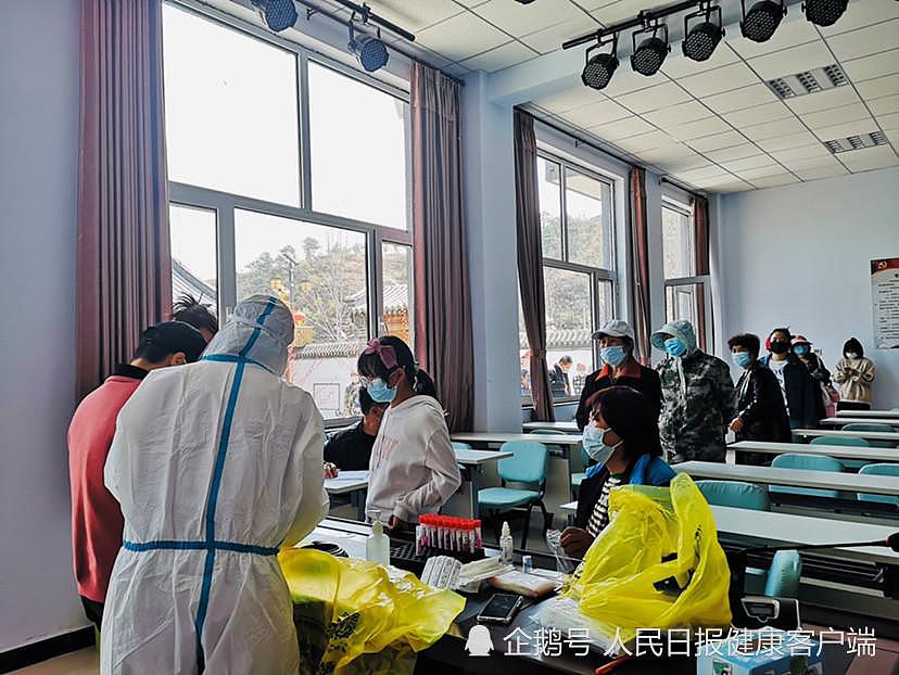 北京多例感染者出现呼吸道症状后核酸为阴性，专家解读 - 1