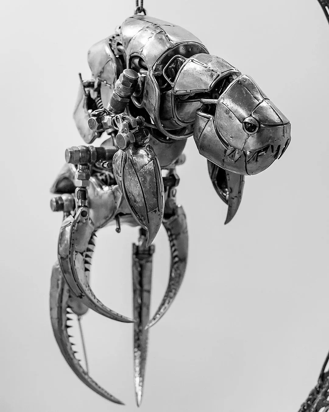 Denis Kulikov 和他的炫酷机甲风动物雕塑 - 1