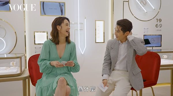 ▲陳庭妮和胡宇威接受《VOGUE》採訪。（圖／翻攝自YouTube／VOGUE Taiwan）
