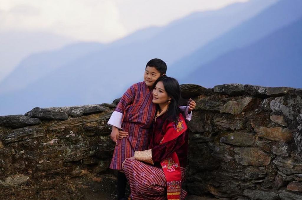 亚洲颜值天花板的不丹王室，一生爱一人的故事是真的吗 - 135