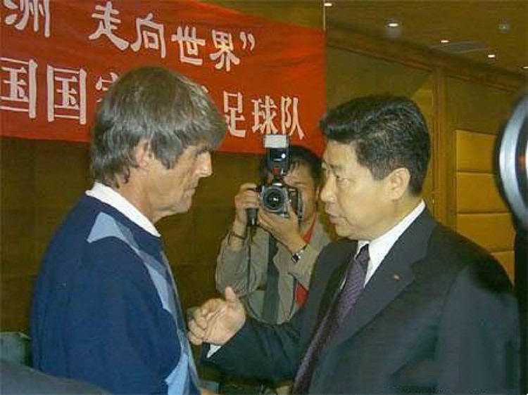 忆往昔峥嵘岁月稠！张吉龙与中国足球的20年外交 - 5